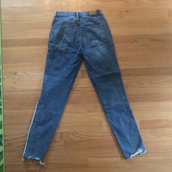 American Eagle mom jeans - Picture 2 of 5